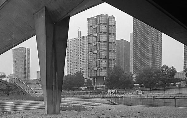 Paris (C) Peter Marshall, 1984