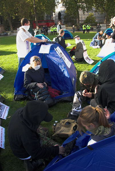 No More Fallujahs: Peace Camp Parliament Square © Peter Marshall, 2006