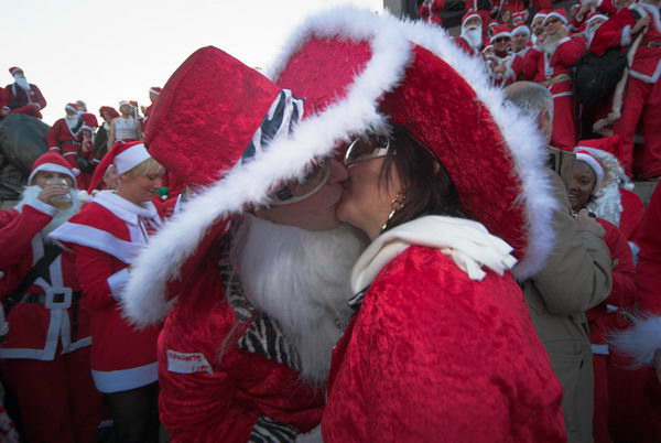 Santacon © Peter Marshall, 2006