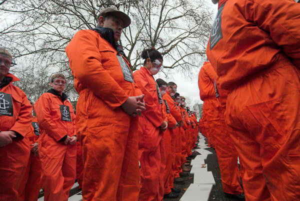 Amnesty 'Close Guantanamo' demo, US Embassy, London © Peter Marshall, 2007