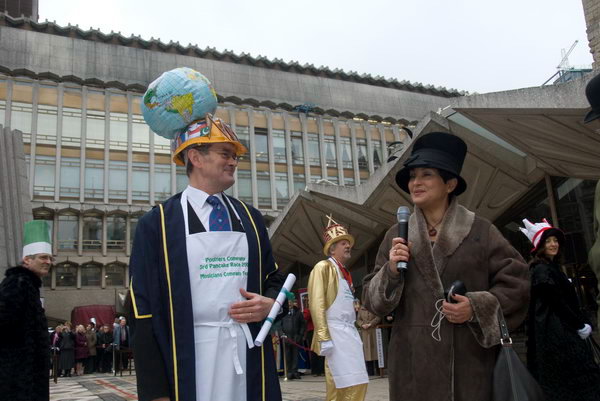 Worshipful Company of Poulters Pancake Race © 2007, Peter Marshall