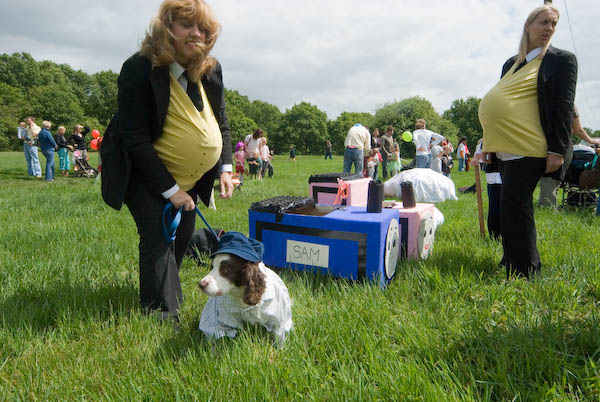 Walton-on-the-Hill May Pageant © 2007, Peter Marshall