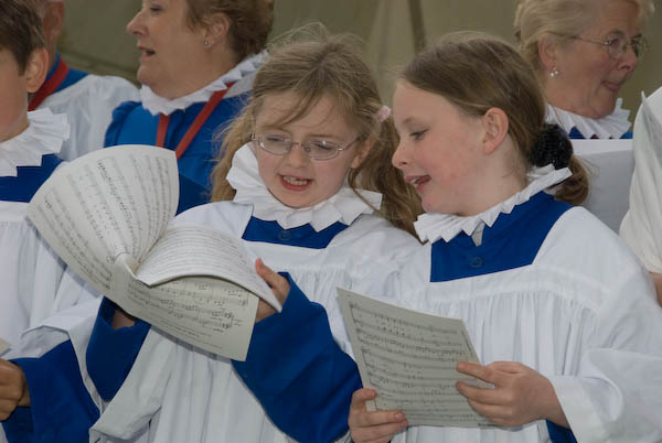 Walton-on-the-Hill May Pageant © 2007, Peter Marshall