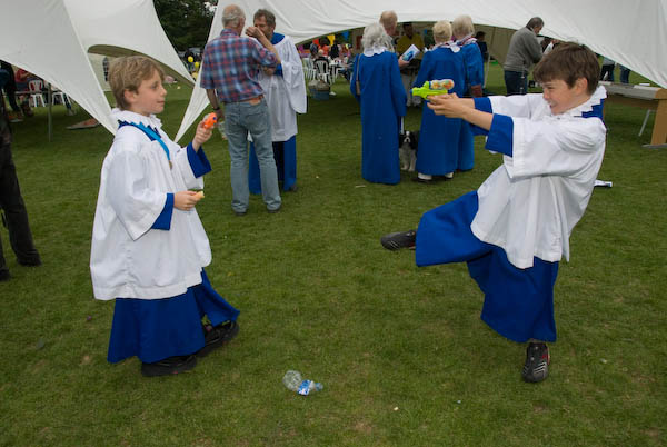 Walton-on-the-Hill May Pageant © 2007, Peter Marshall