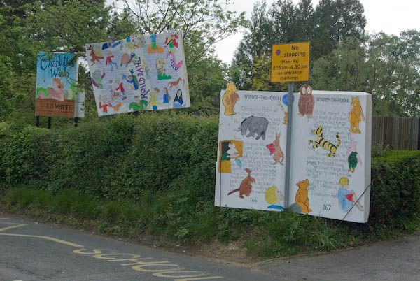 Walton-on-the-Hill May Pageant © 2007, Peter Marshall