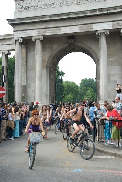 World Naked Bike Ride, London © 2007, Peter Marshall